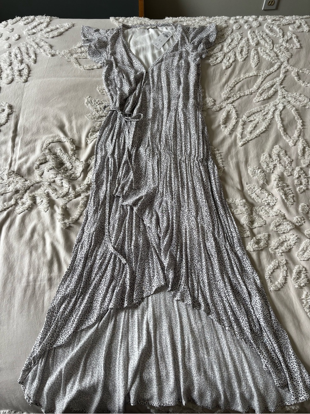 Abercrombie & Fitch Black and White High-Low Wrap Dress